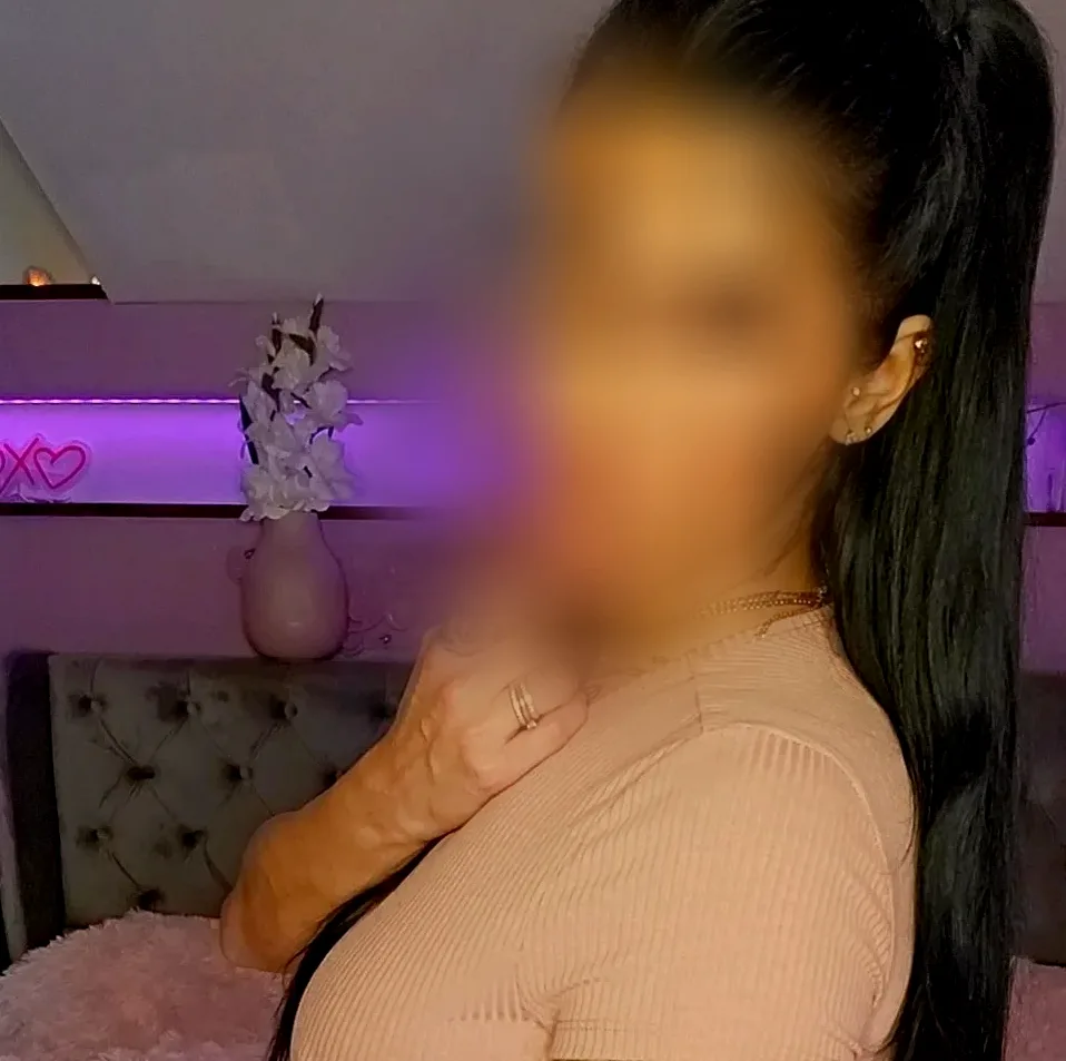 Manuela, 33 años
